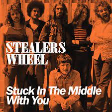 Stuck in the middle with you – Stealers Wheel